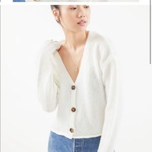 UO Ozzy Boxy button cardigan Size S